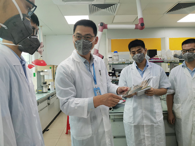 中山最美科技工作者⑨ 馮文照:從零開始研發(fā),突破國(guó)產(chǎn)油墨技術(shù)瓶頸